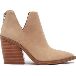 Vince Camuto Gigietta Bootie in Tortilla Suede, Size 6.5